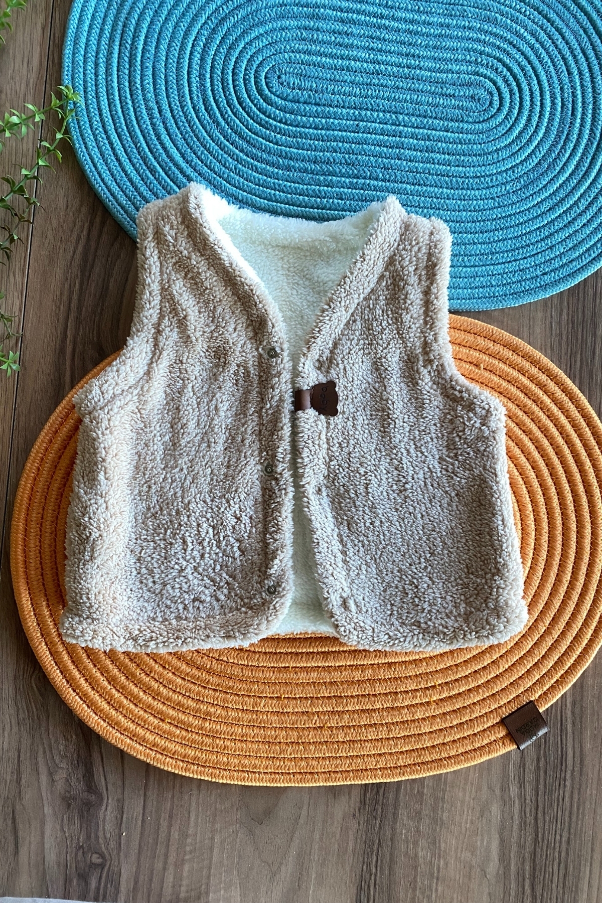 Kalın Kahverengi Yelek