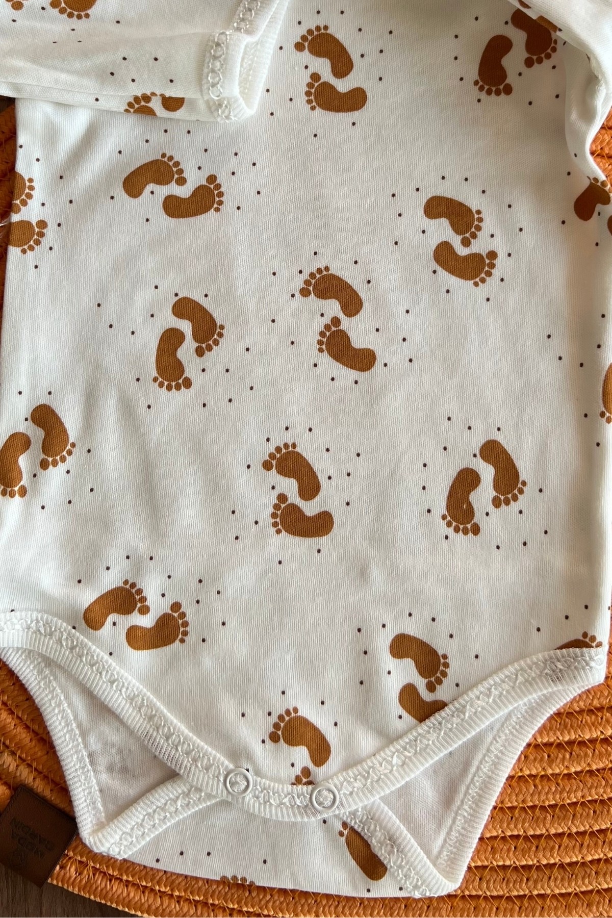 Ayak İzi Desen Uzun Kol Çıtçıtlı Zıbın