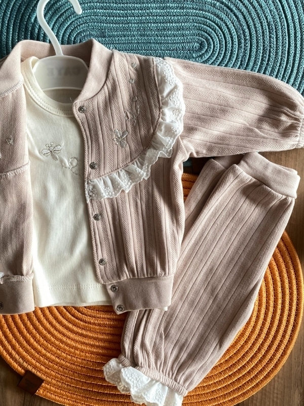 Dantel Detay 3'lü Kız Takım Dantel Detay 3'lü Kız Takım